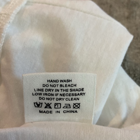 Princess Polly size 6 cropped ruched white top. {199} - Picture 5 of 8